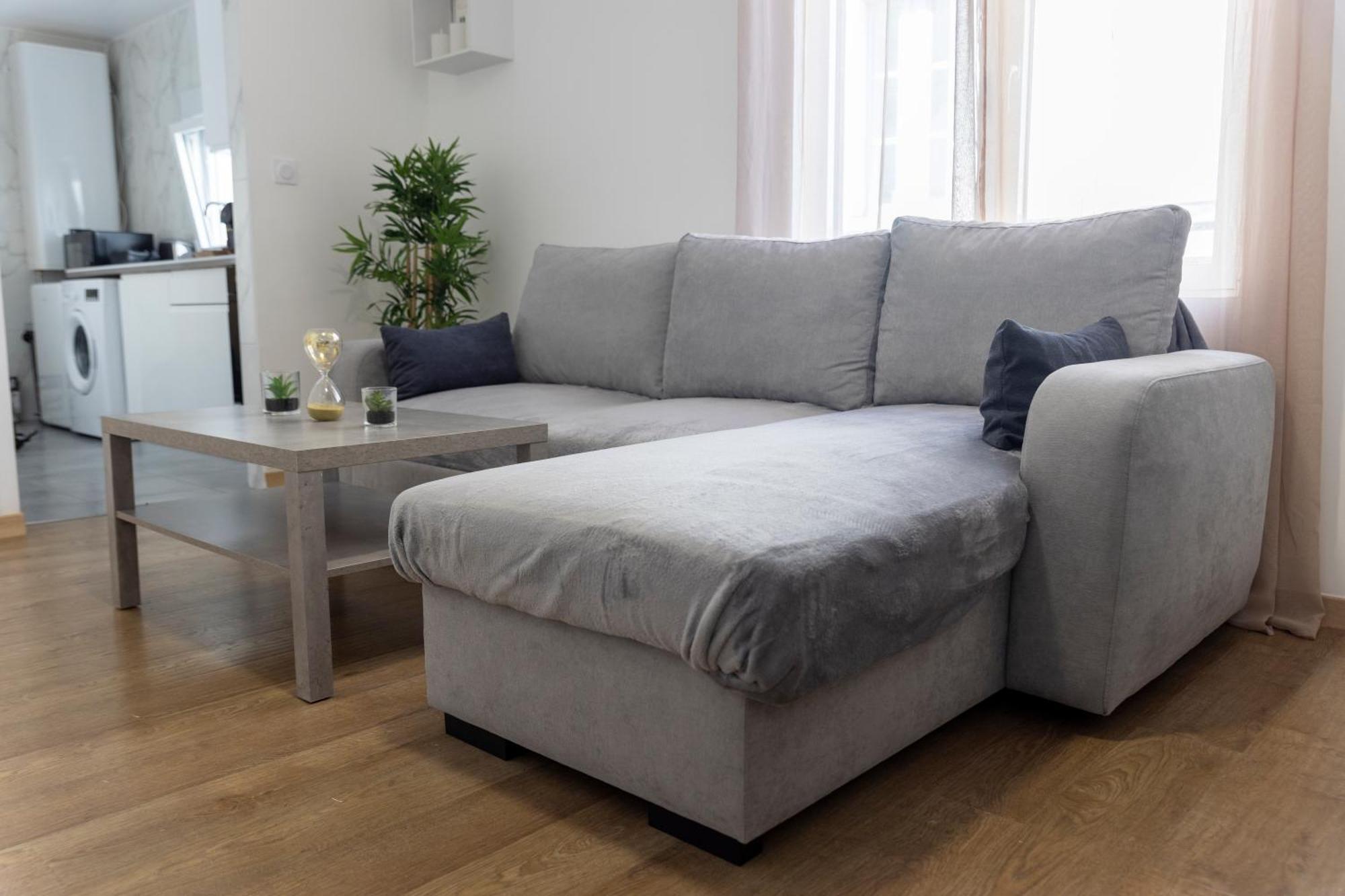 Appartement Hyper Centre Cosy Avec Balcon Chateaudun Bagian luar foto